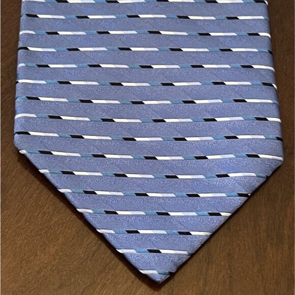 Nubio Blue 100% Imported Silk Men’s Neck Tie Made In China - Picture 1 of 9